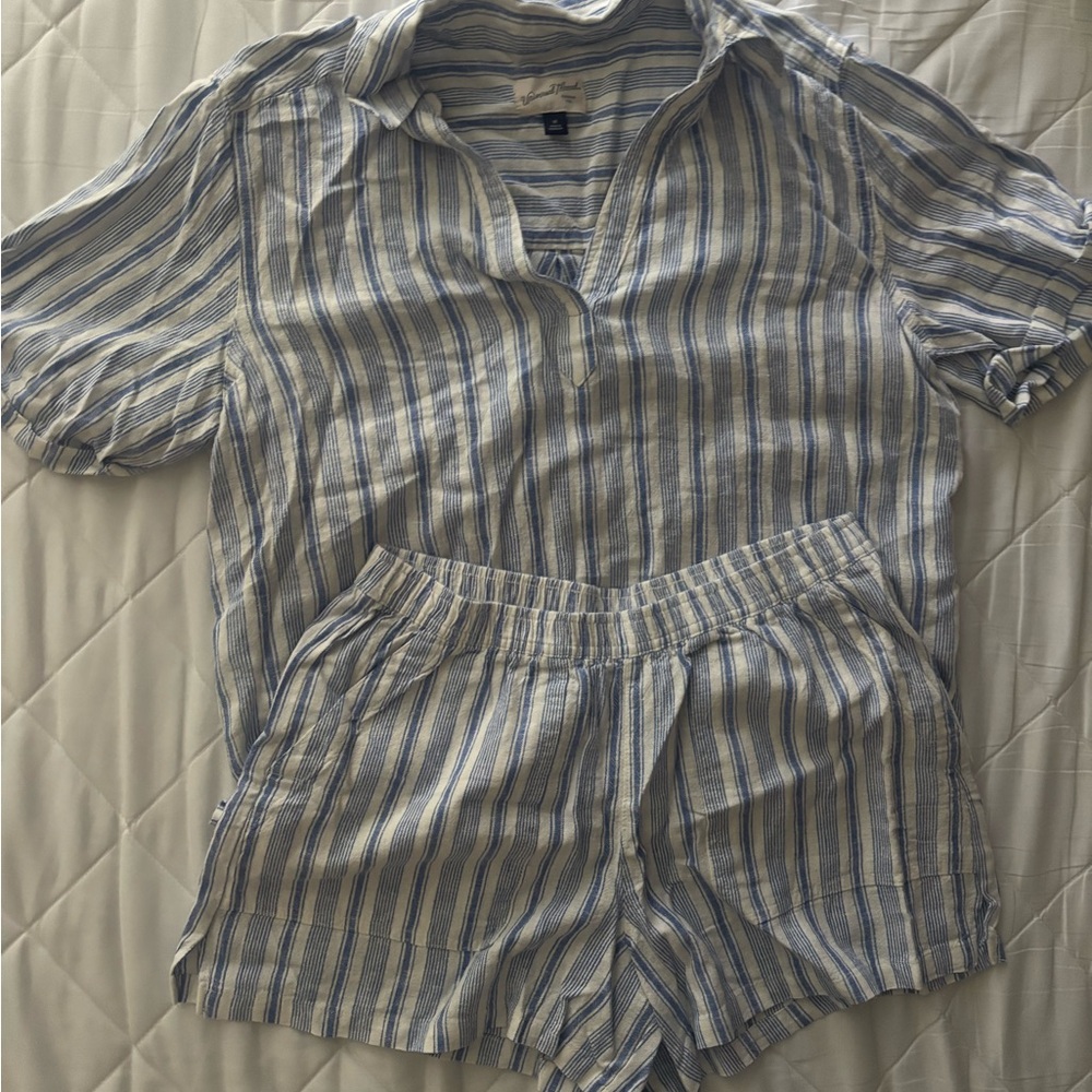 Striped Blue and White Set